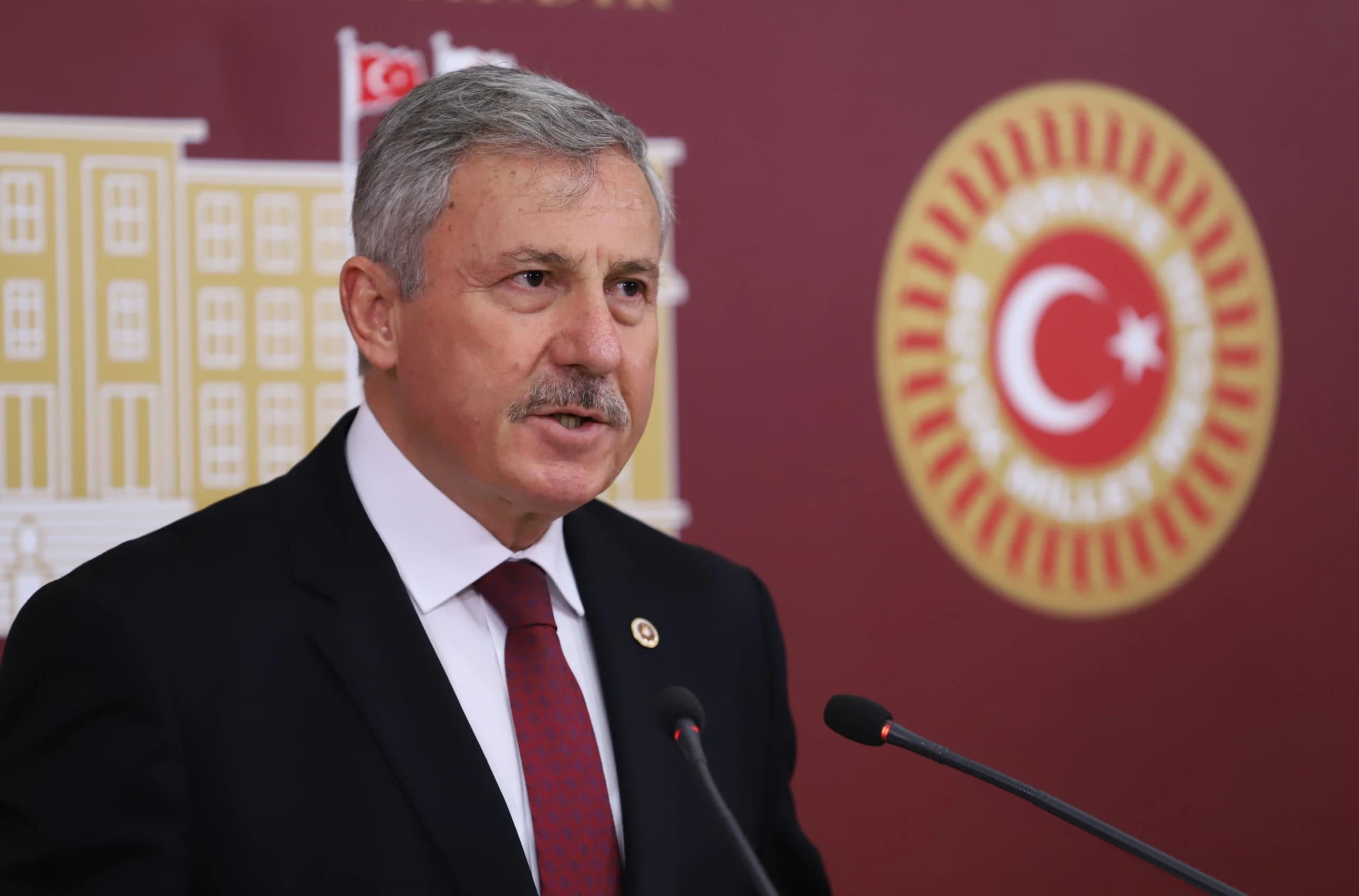 Selçuk Özdağ Fon skandalı için konuştu: TBMM seyirci kalamaz