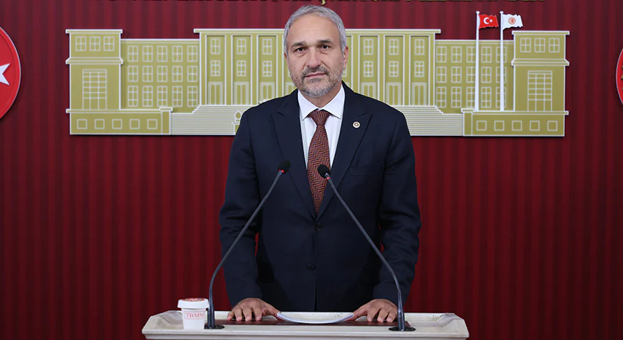 Özçağdaş, ortak yazılı sınav sistemini Meclis’te eleştirdi